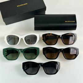 Picture of Balenciga Sunglasses _SKUfw54043919fw